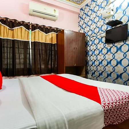 Super Oyo Flagship 72253 Jai Maa Palace Hotel Džajpur Exteriér fotografie